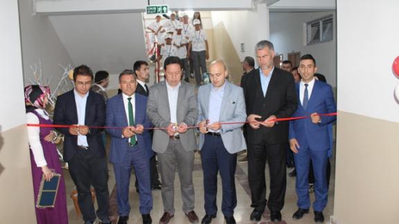 Altınova Ortaokulu Bilim Fuarı Açılışı Yapıldı