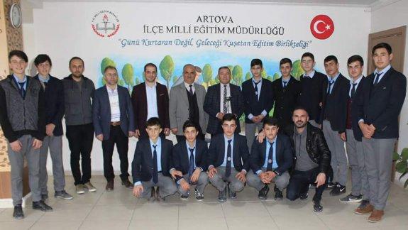 Artova Anadolu Lisesi Voleybol Takımı Kurumumuzu Ziyaret Etti